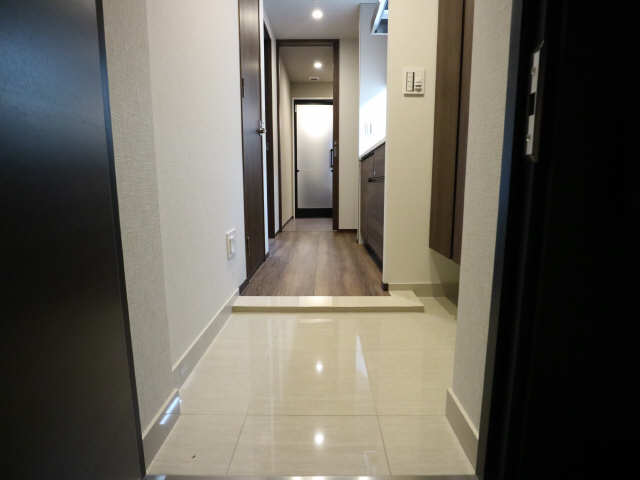 玄関　807号室の写真です。