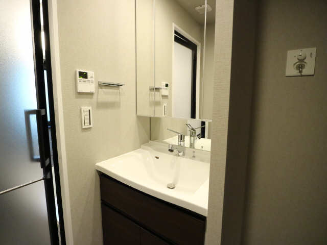 洗面設備　807号室の写真です。