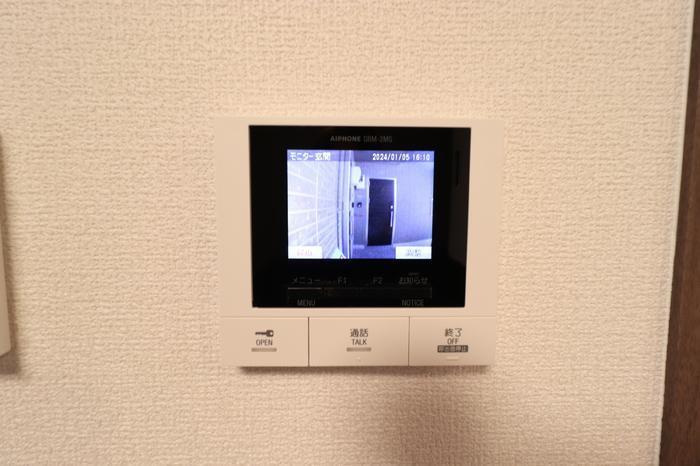 セキュリティ　モニター付きインターホン