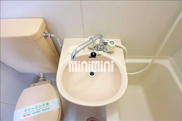 洗面設備　洗面台です。