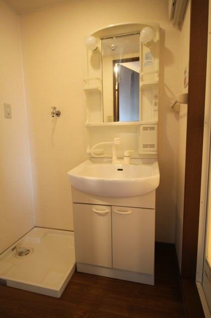 洗面設備　同仕様