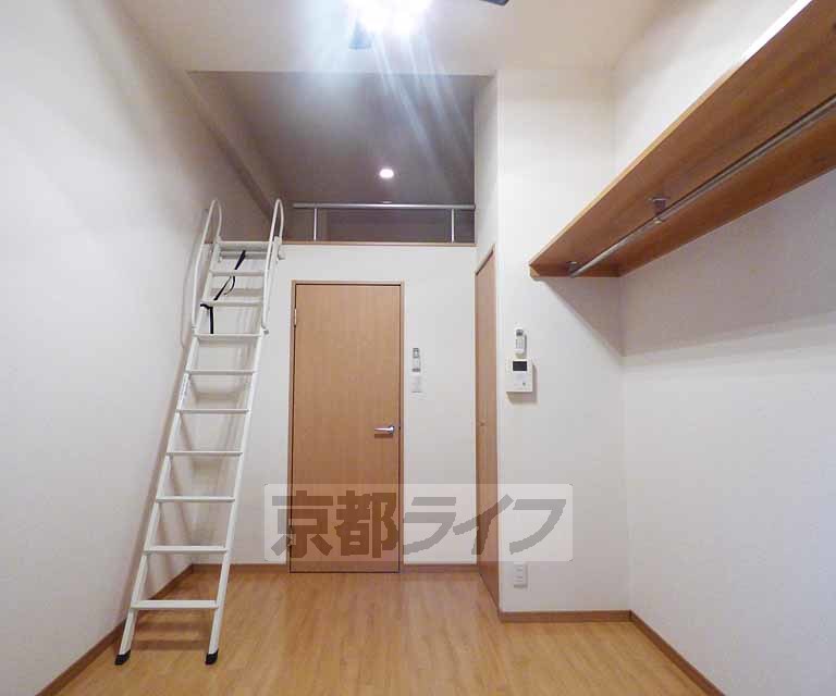 居室・リビング　広々としたお部屋になります。