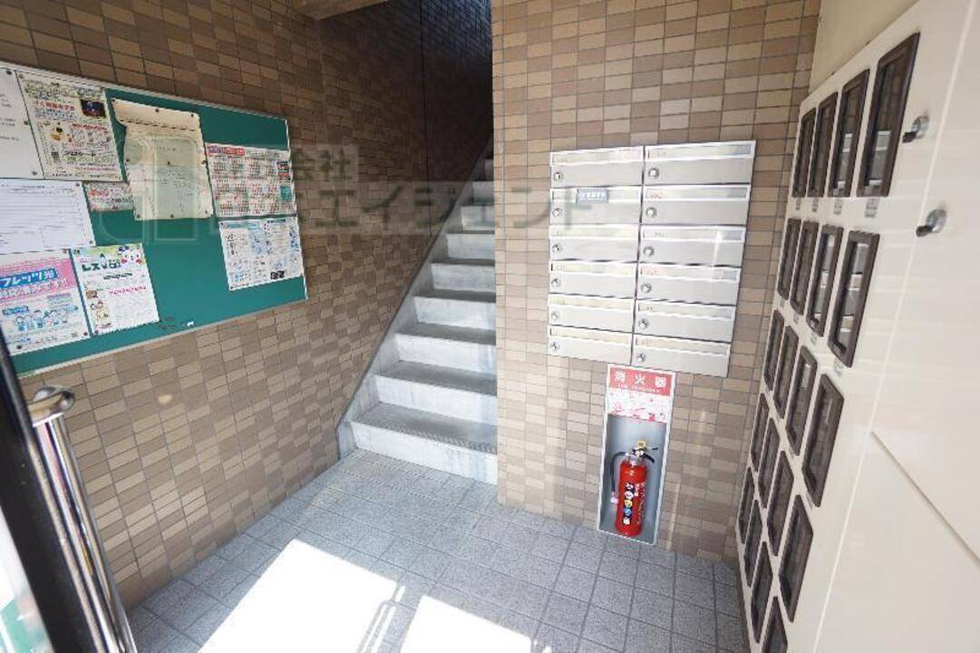 エントランス　エントランス