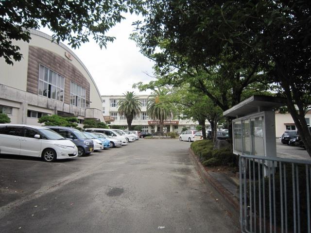 中学校　宮崎市立宮崎西中学校（中学校）まで1700m