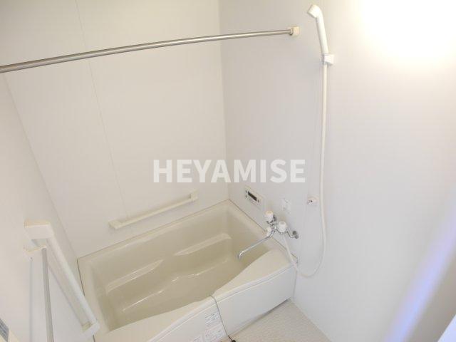 バス・シャワールーム　※同間取りの別の階のお部屋の写真です※