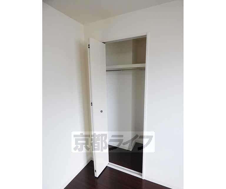 収納　しっかり収納できるクローゼットです。