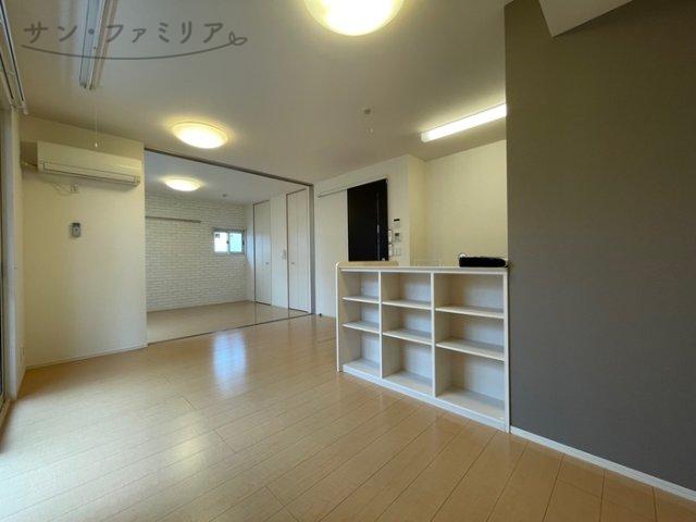 居室・リビング　同一物件別部屋写真