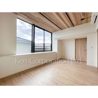 居室・リビング　同タイプ2階のお部屋を撮影。仕様が異なることがあります。