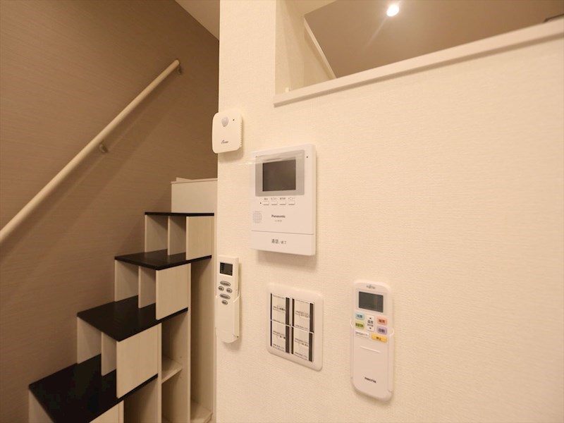 セキュリティ　ＴＶモニター付インターホン　同仕様写真