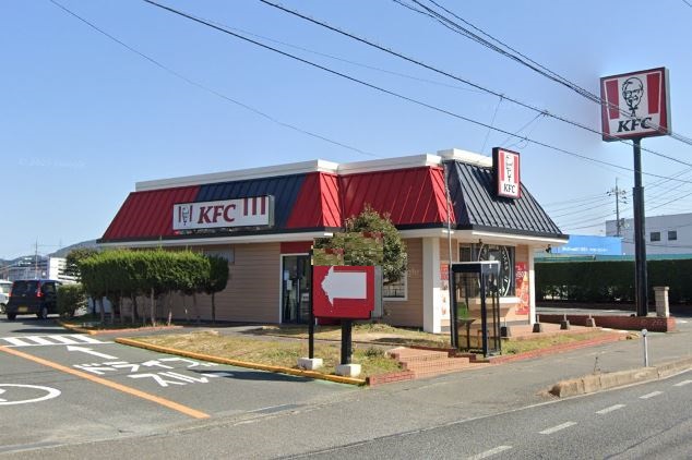飲食店　ケンタッキーフライドチキン下関綾羅木店（飲食店）まで875m