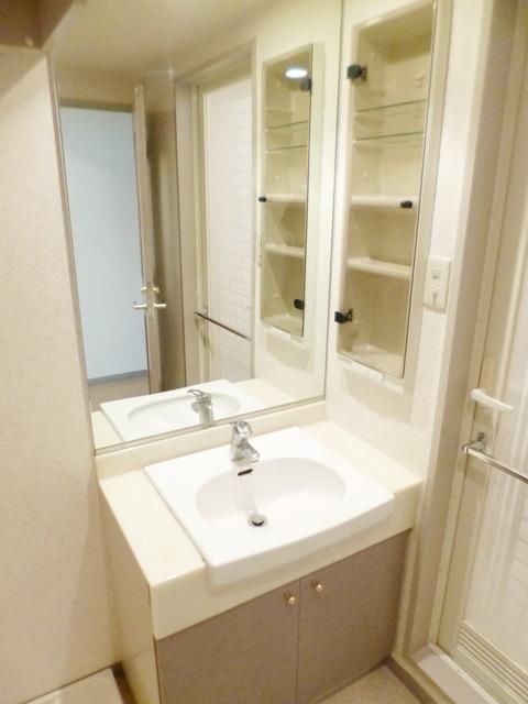 洗面設備　★嬉しい独立洗面台★