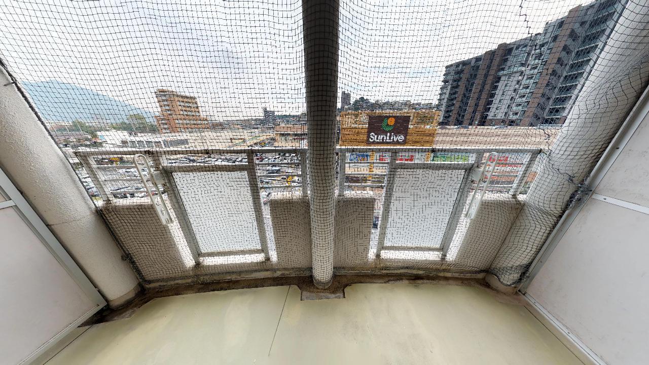 バルコニー　（反転タイプのお部屋です）