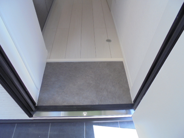 玄関　同型タイプ