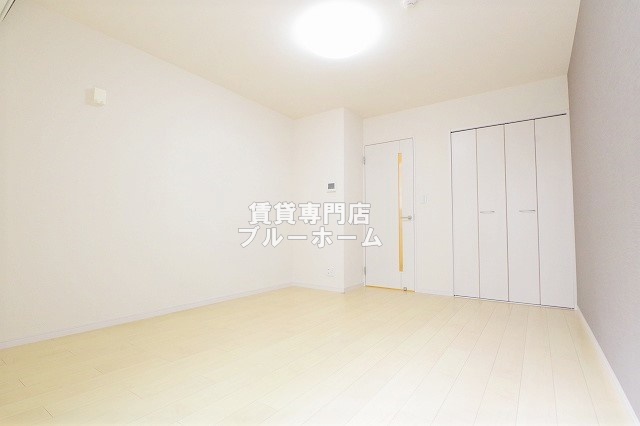 その他部屋・スペース　別角度の洋室です！