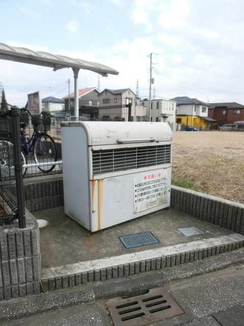 その他　敷地内のダストボックス