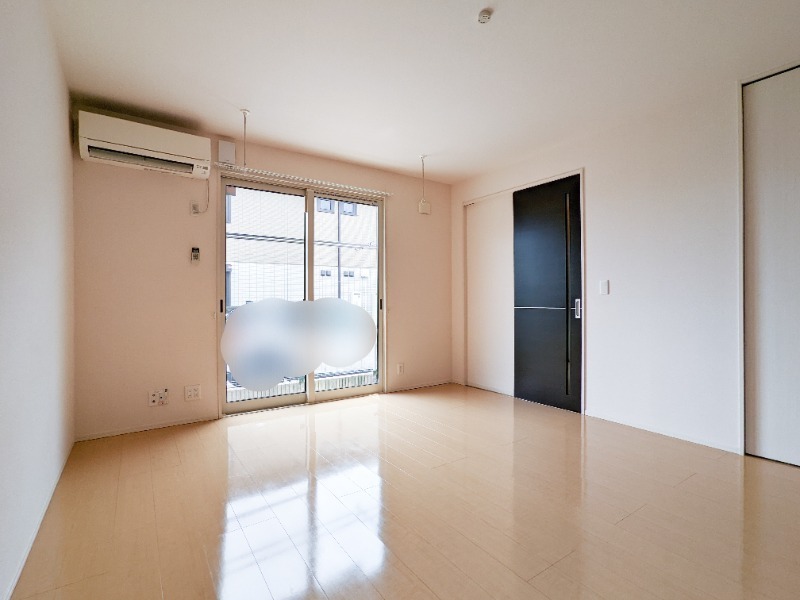 居室・リビング　図面と現状に相違がある場合には現状を優先