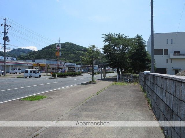 その他　周辺道路（その他）まで0m