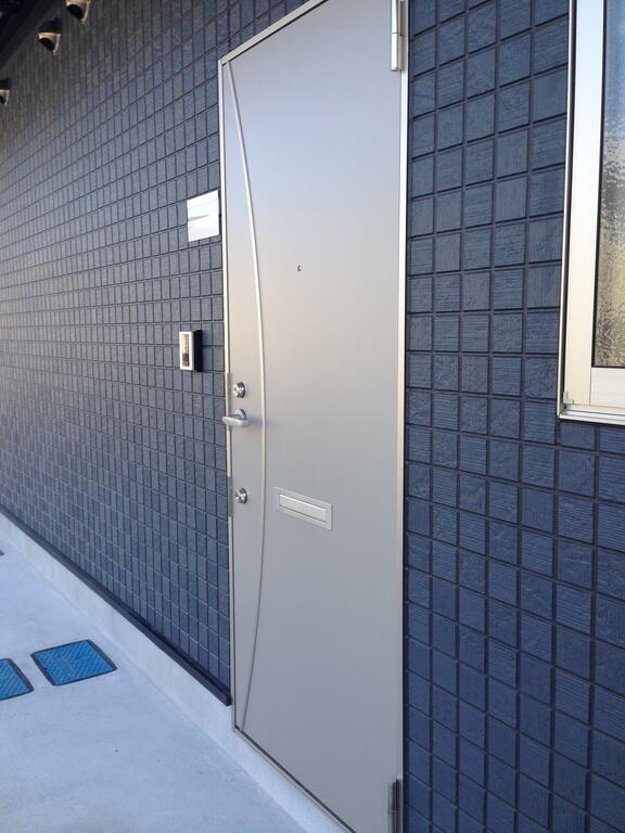 玄関　ダブルロック