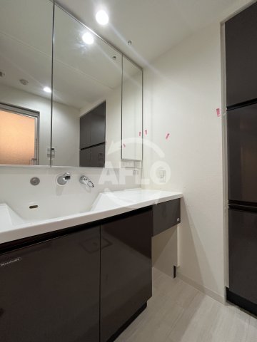 洗面設備　グランセジュール江坂　洗面台