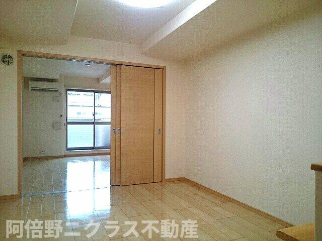 居室・リビング　ゆったり過ごせる居間です