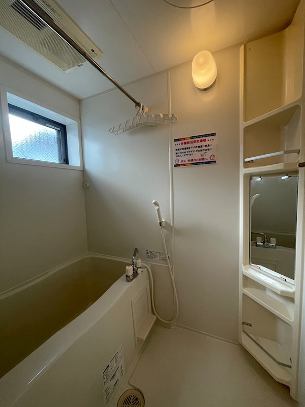 バス・シャワールーム　101号室写真参考