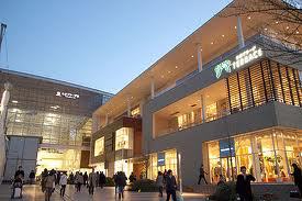 ショッピングセンター　たまプラーザテラス（ショッピングセンター）まで1200m