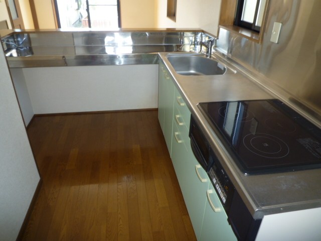 キッチン　※参考写真(反転タイプ)