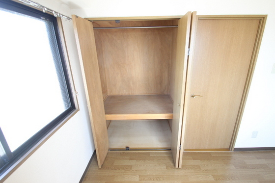 収納　※別部屋の写真です