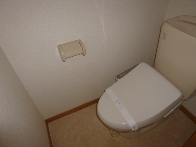 トイレ　温水洗浄便座