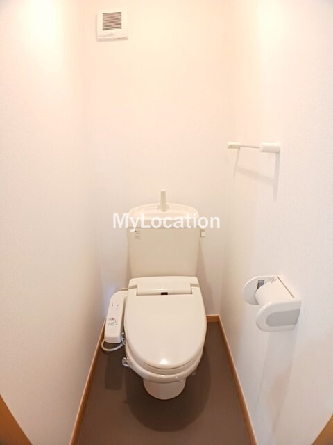 トイレ　☆清潔感のあるトイレです☆