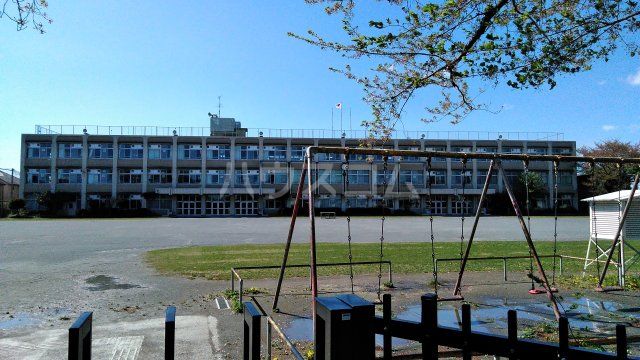 小学校　武蔵村山市立十小（小学校）まで532m