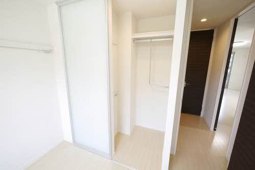 収納　北側洋室収納