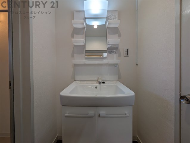 洗面設備　広い洗面スペース