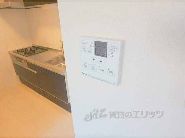 その他設備　給湯器リモコン