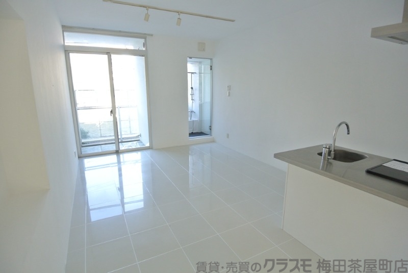 居室・リビング　室内