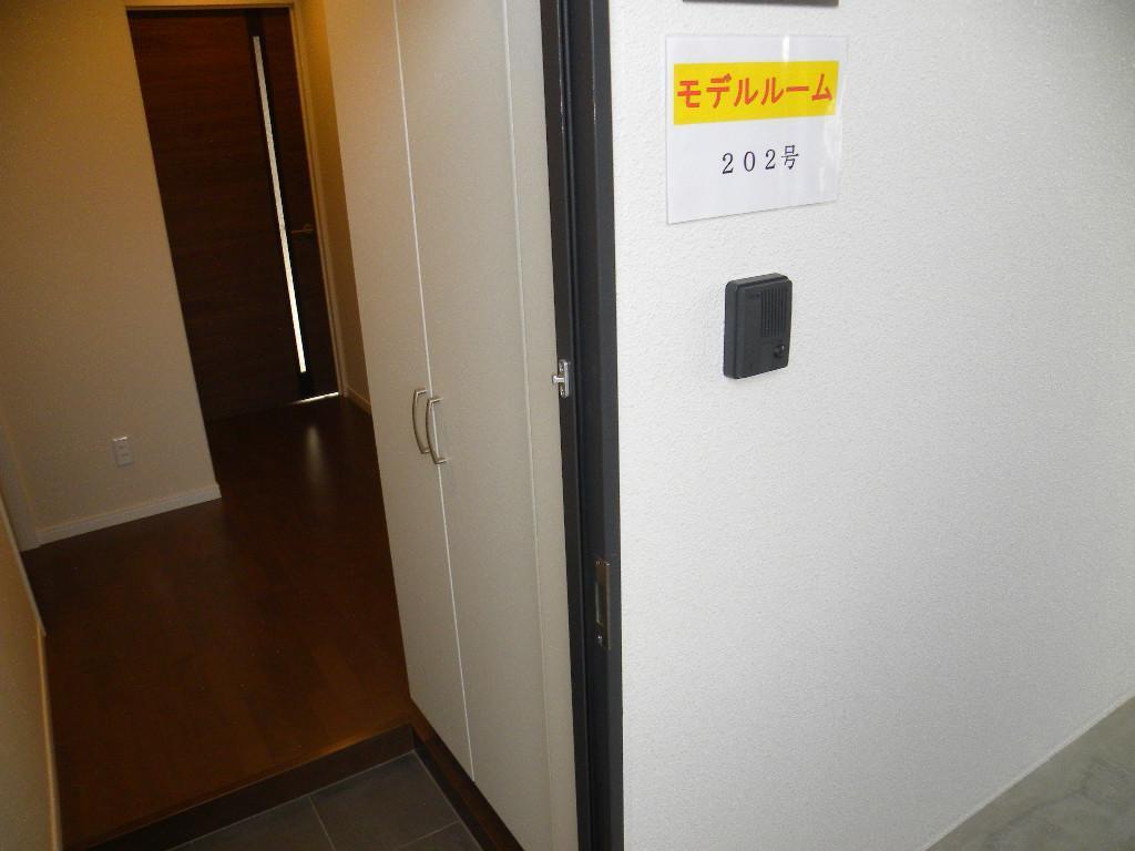 玄関　反転タイプ