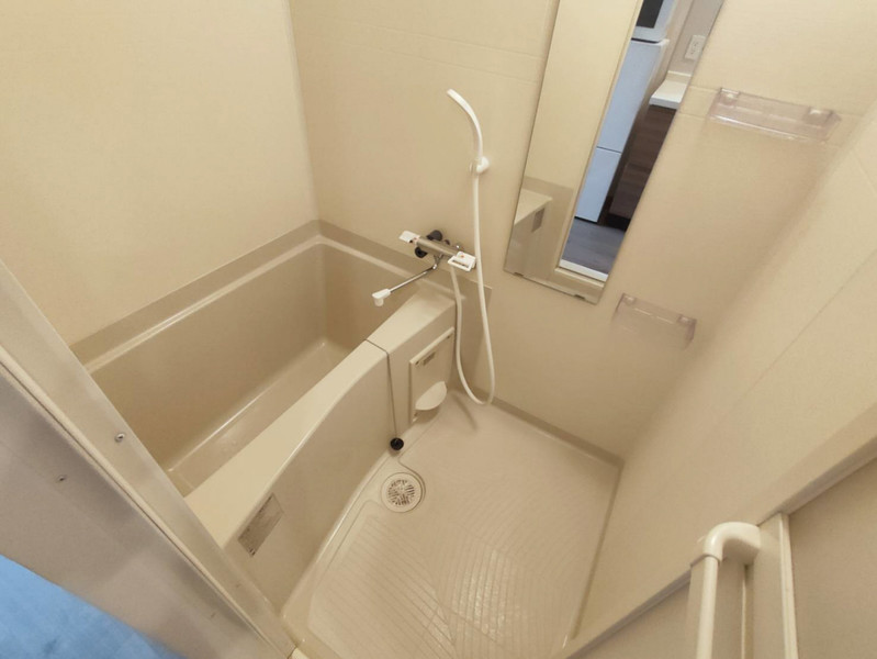 バス・シャワールーム　※213号室の写真です。