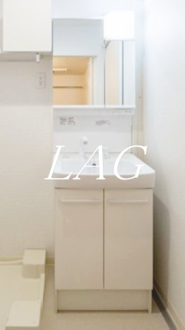 洗面設備　独立洗面台です。