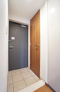 玄関　別タイプ部屋　参考写真です