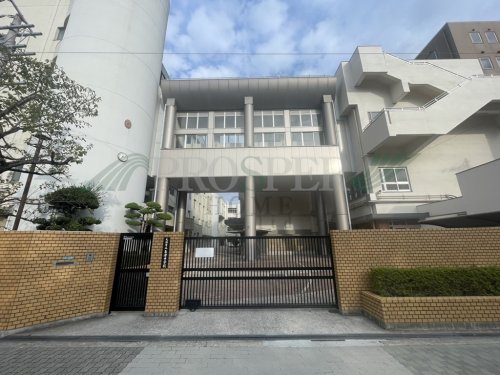 中学校　大阪市立玉津中学校（中学校）まで588m