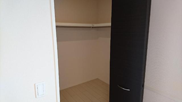 収納　ウォークインクローゼット