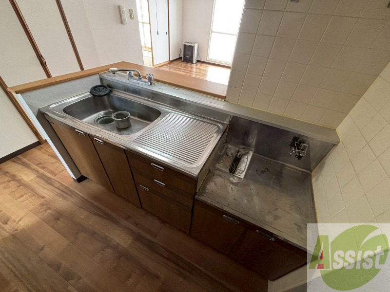 キッチン　キッチンはスペースも広々していて使いやすそうですよ！