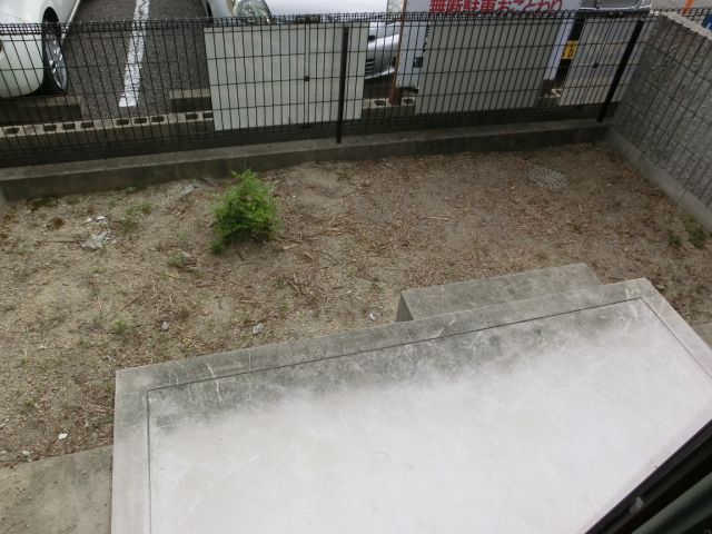 庭　１Ｆには専用庭を備えています！
