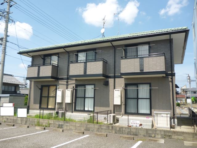 建物外観　お手軽に戸建感覚が味わえるメゾネット物件！