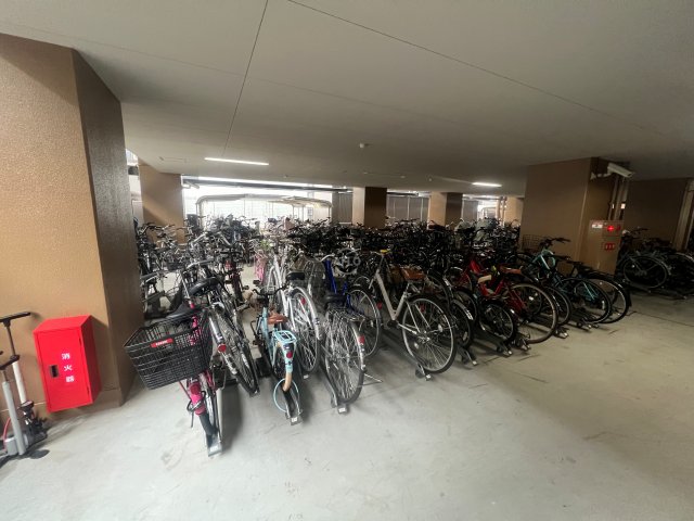 その他共有部分　アップルタワー大阪谷町　駐輪場