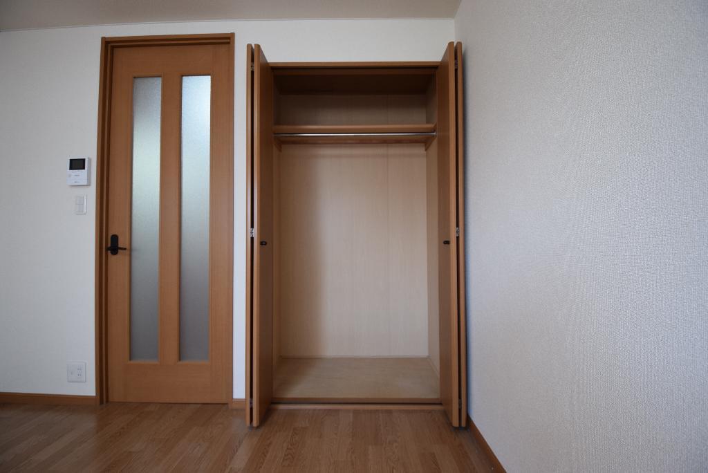 収納　クローゼット