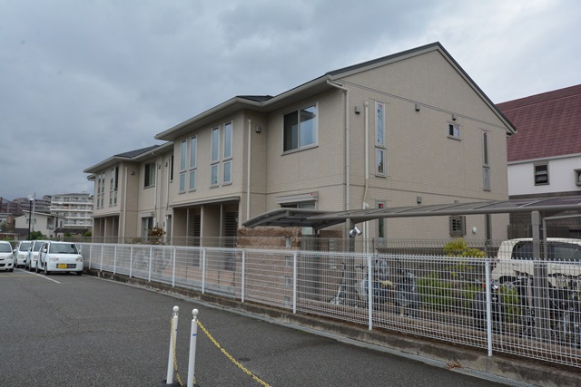 建物外観　安心のオートロック付き☆