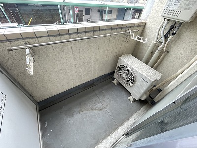 バルコニー　開放的で明るい空間を演出してくれるバルコニーです