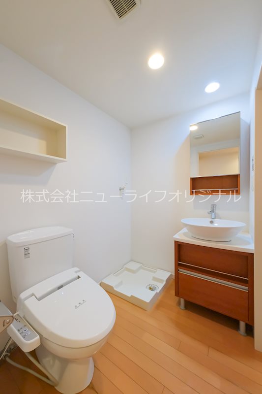 トイレ　※同建物他部屋になります。現状優先です。