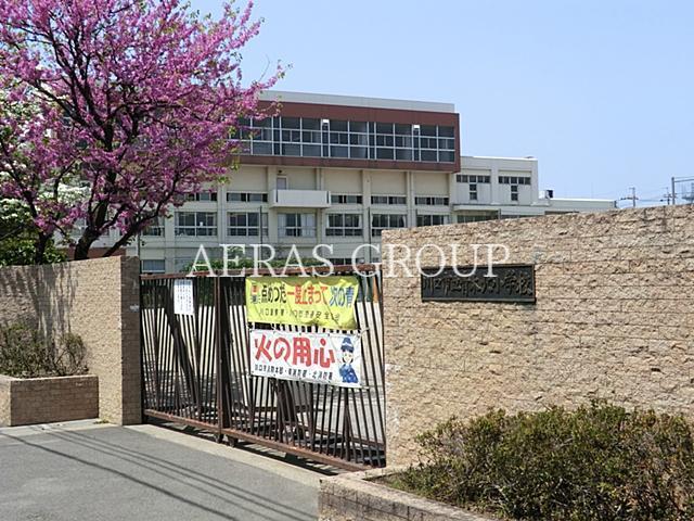 小学校　川口市立青木北小学校（小学校）まで620m